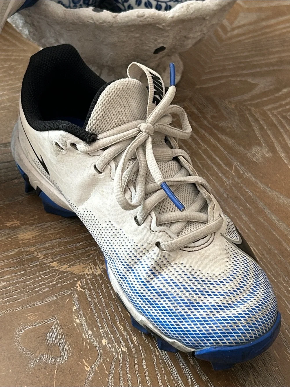 Boys Nike White Black and Blue Cleats Size 4